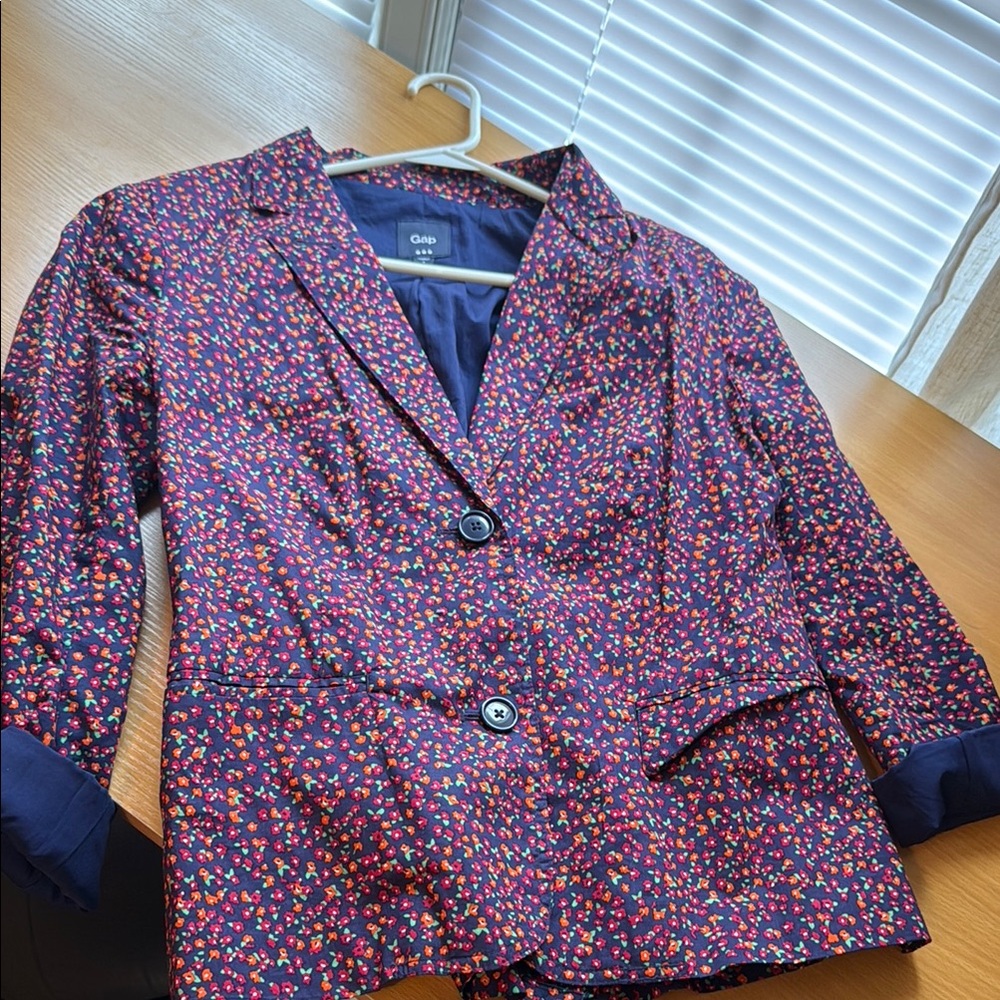 GAP Women's Floral Blazer - Navy and Red